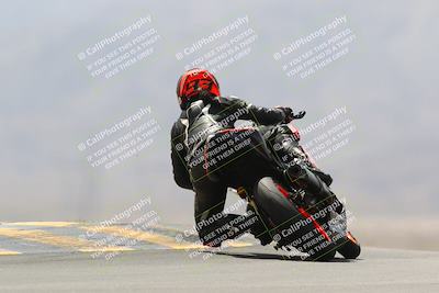 media/Apr-10-2022-SoCal Trackdays (Sun) [[f104b12566]]/Turn 9 Backside (1120am)/